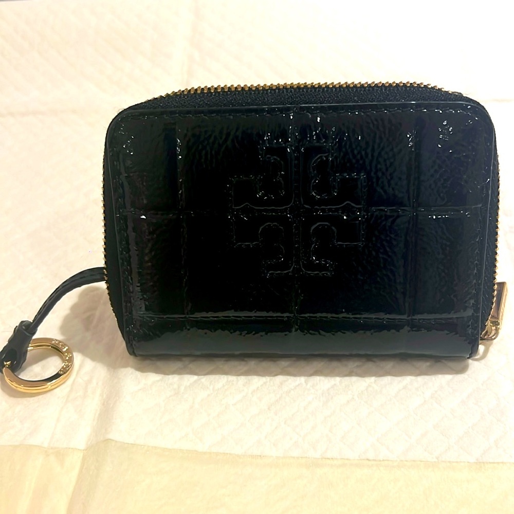 Tory Burch Marion Quilted Patent Coin Keychain Case Black